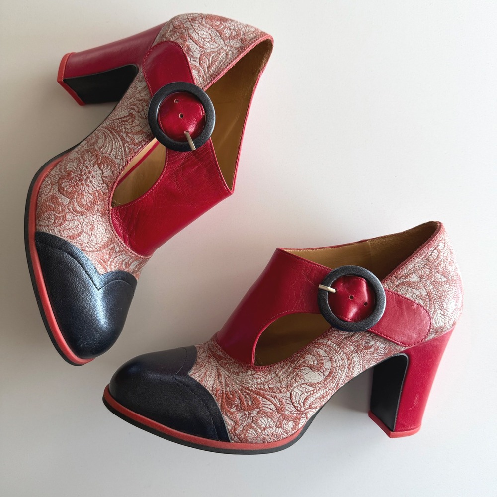 John Fluevog EUC Joyce Buckled Attic Heel Scalloped Toe Blue Red Shoes sz 10